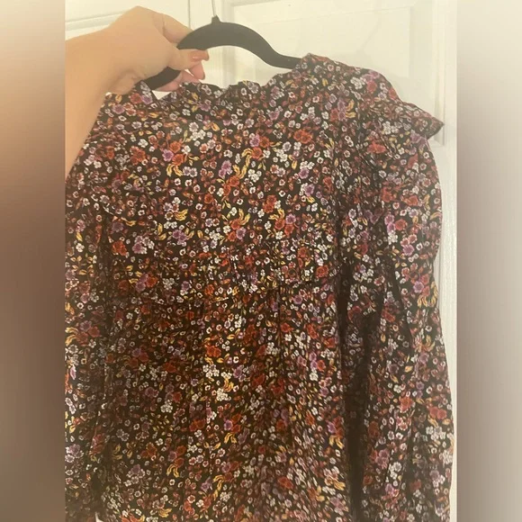 New without tags Who What Wear black floral ruffle blouse - Picture 3 of 5